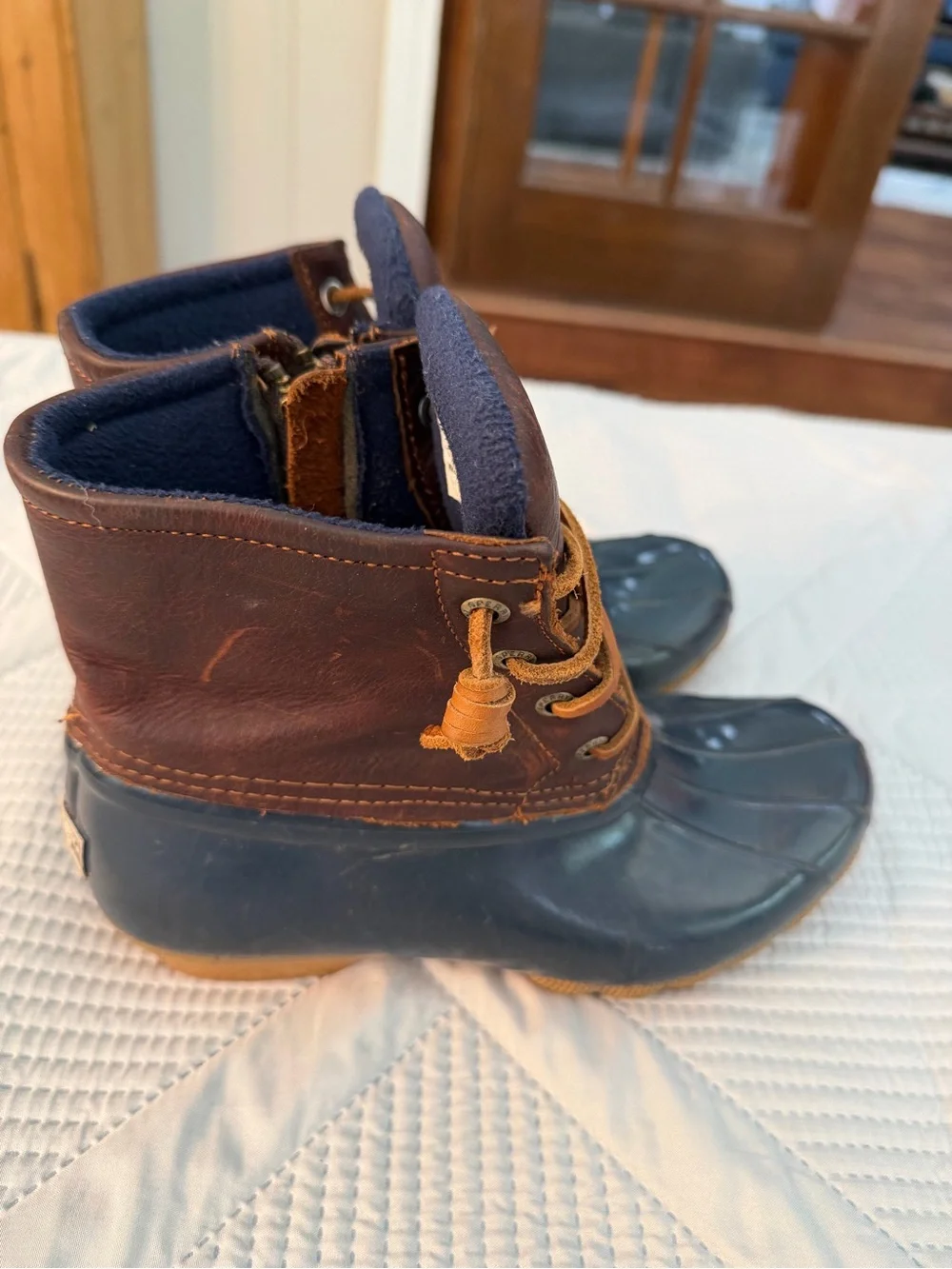 Sperry Navy and Brown Leather Duck Boots Sz 6